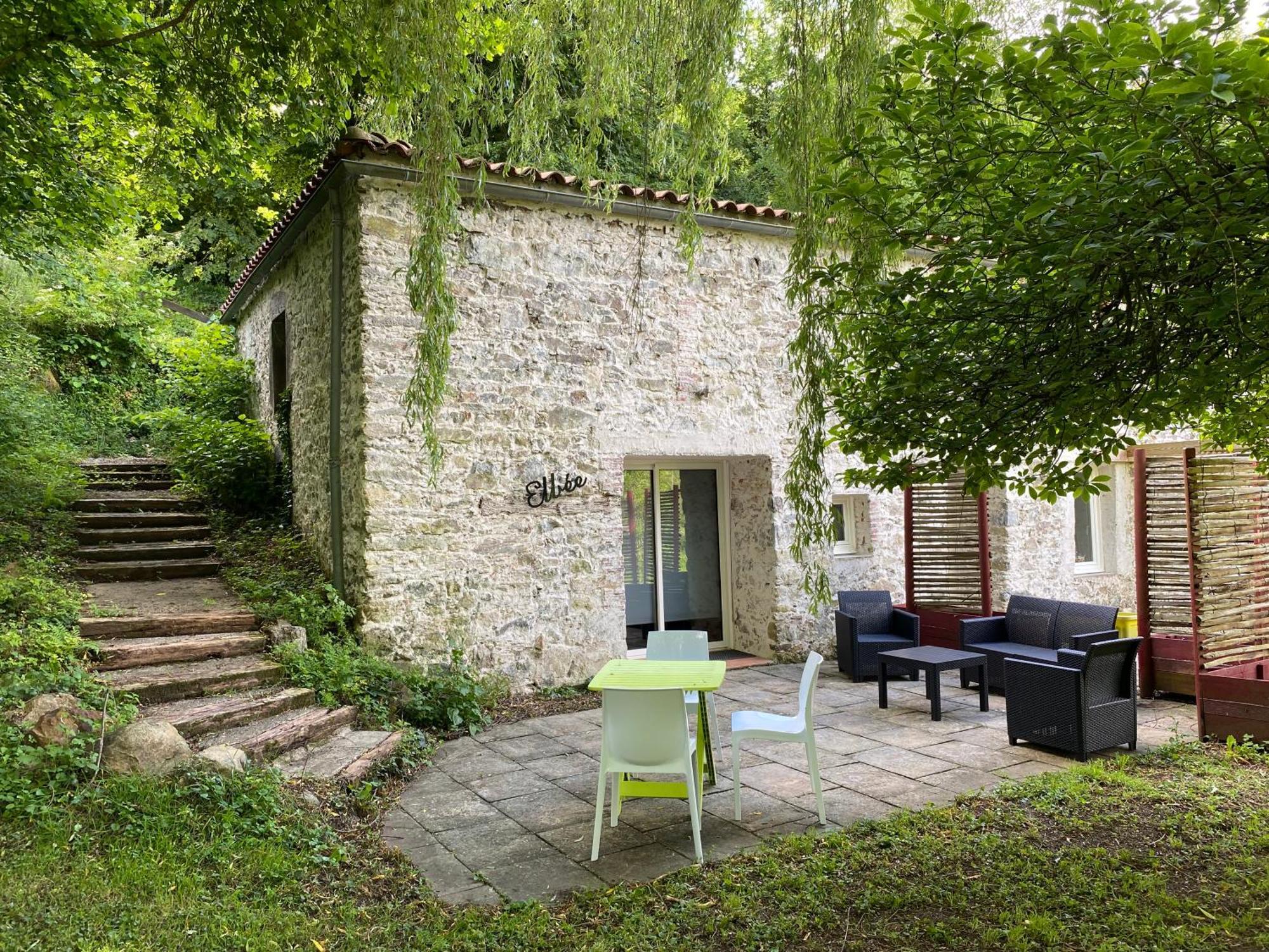 Holiday home Les Rives Du Lay Elbee *